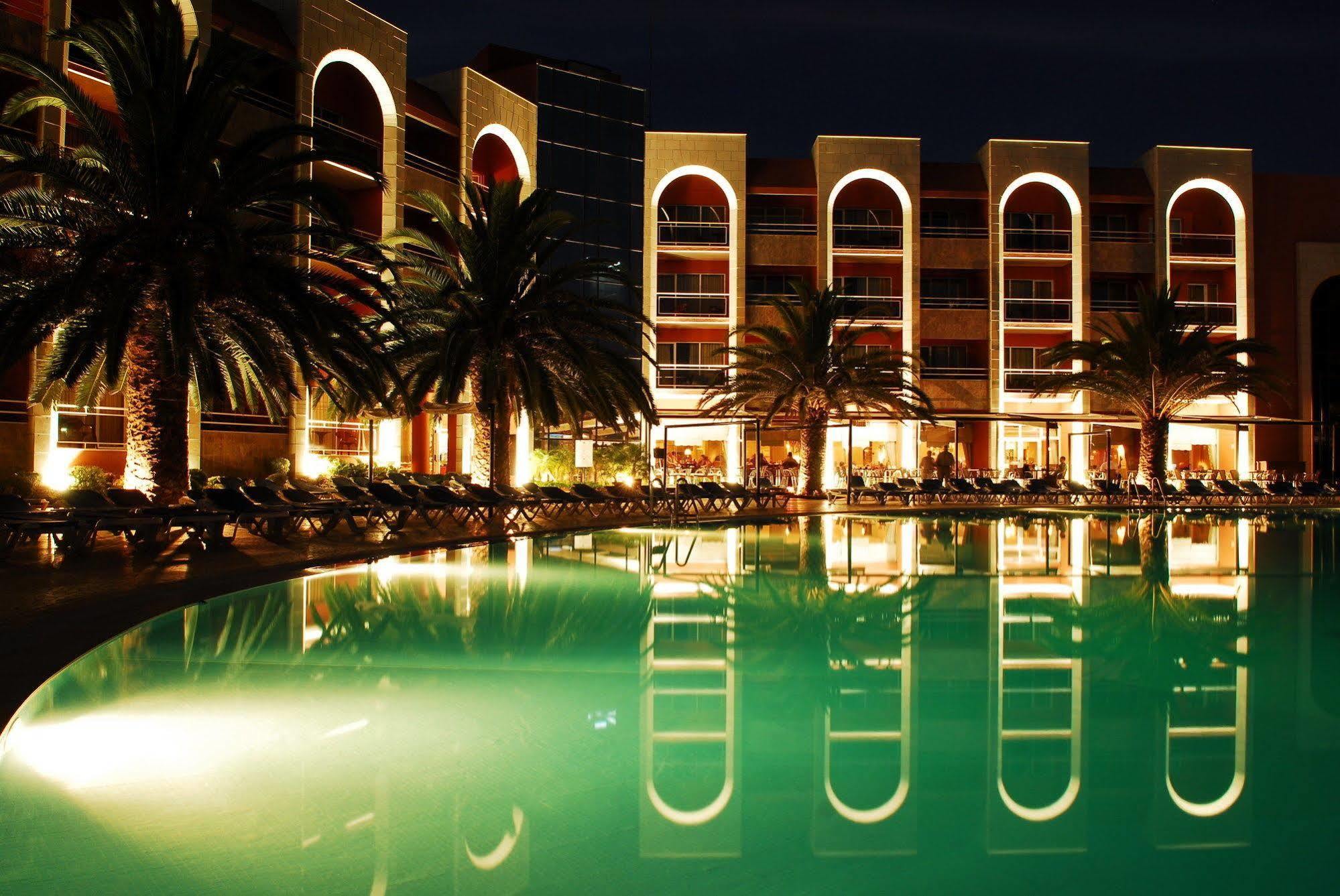 Falesia Cip (Adults Only) Olhos de Agua  Zewnętrze zdjęcie
